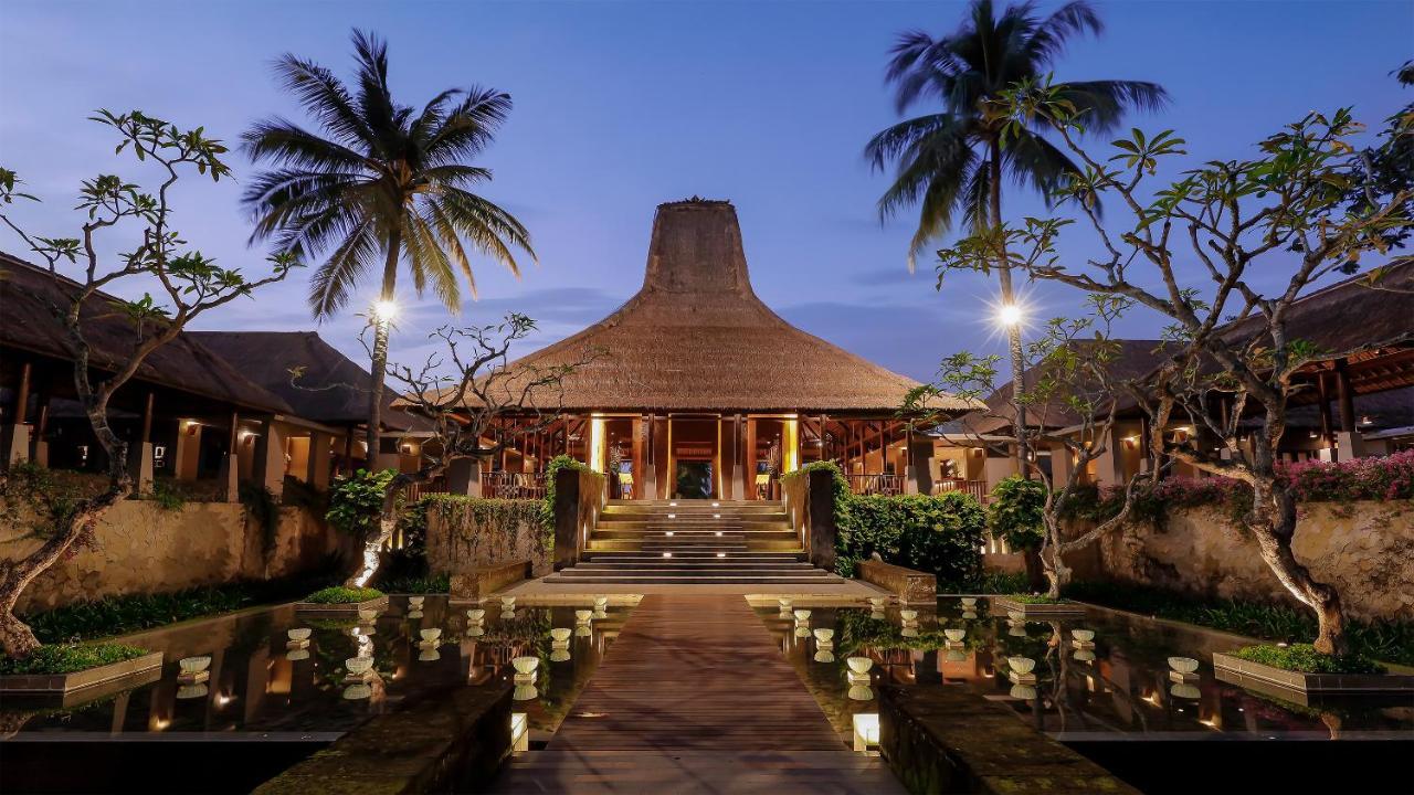 Maya Ubud Resort & Spa Exterior photo